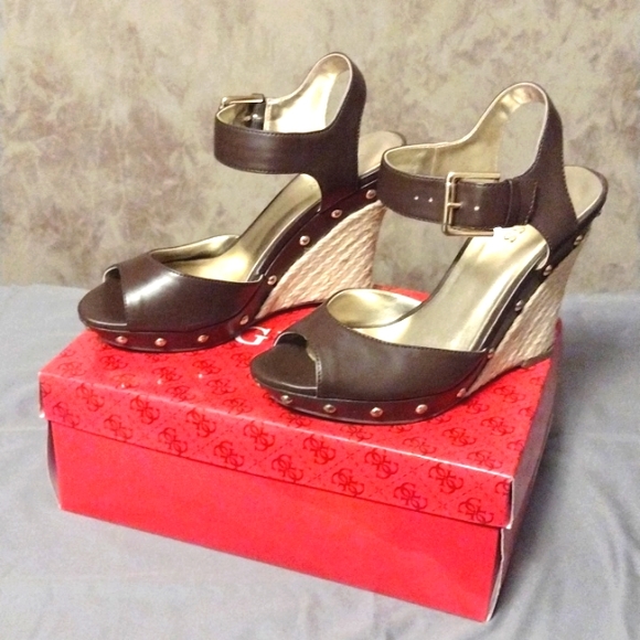 Guess Wedge Sandals Size 7M - Picture 11 of 13